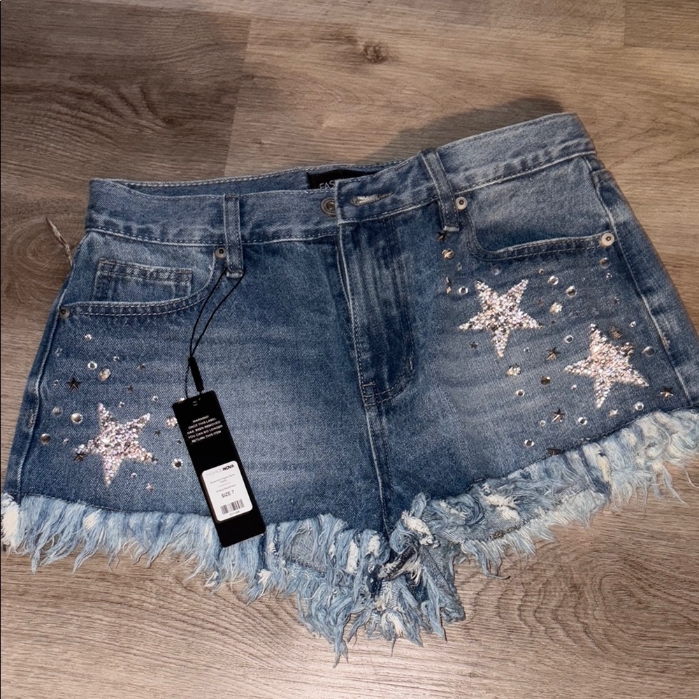 Blue High-Waisted Jean Shorts with Frayed Hem